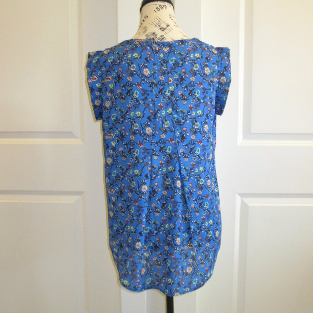 Size Small Pleione Springtime Floral Sleeveless Blouse - Picture 2 of 5